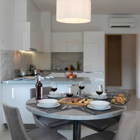Kanat 1 & 2 With Beautiful Sea View * ראבץ
