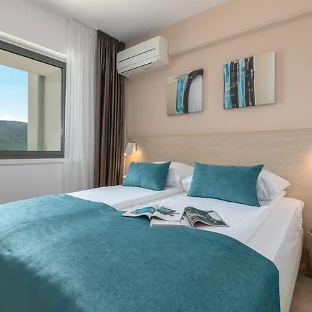 Kanat 1 & 2 With Beautiful Sea View * ראבץ