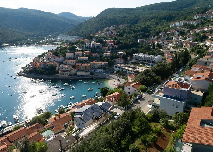 Kanat 1 & 2 With Beautiful Sea View Apartment Rabac